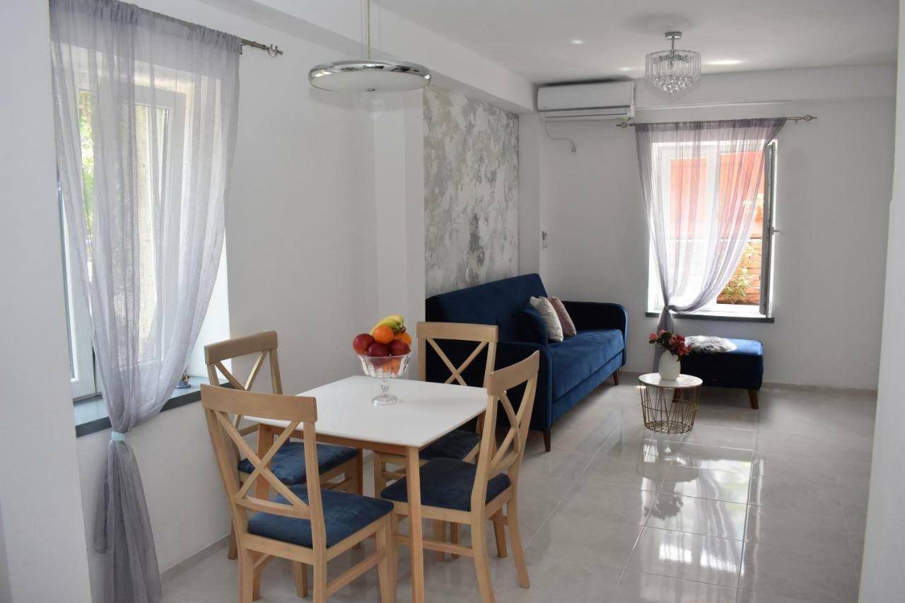 Art Apartments Kotor Bagian luar foto