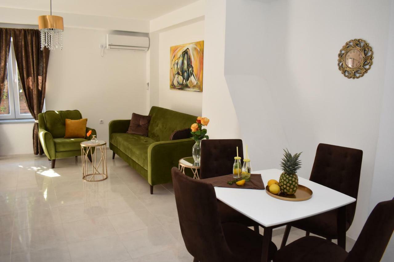 Art Apartments Kotor Bagian luar foto